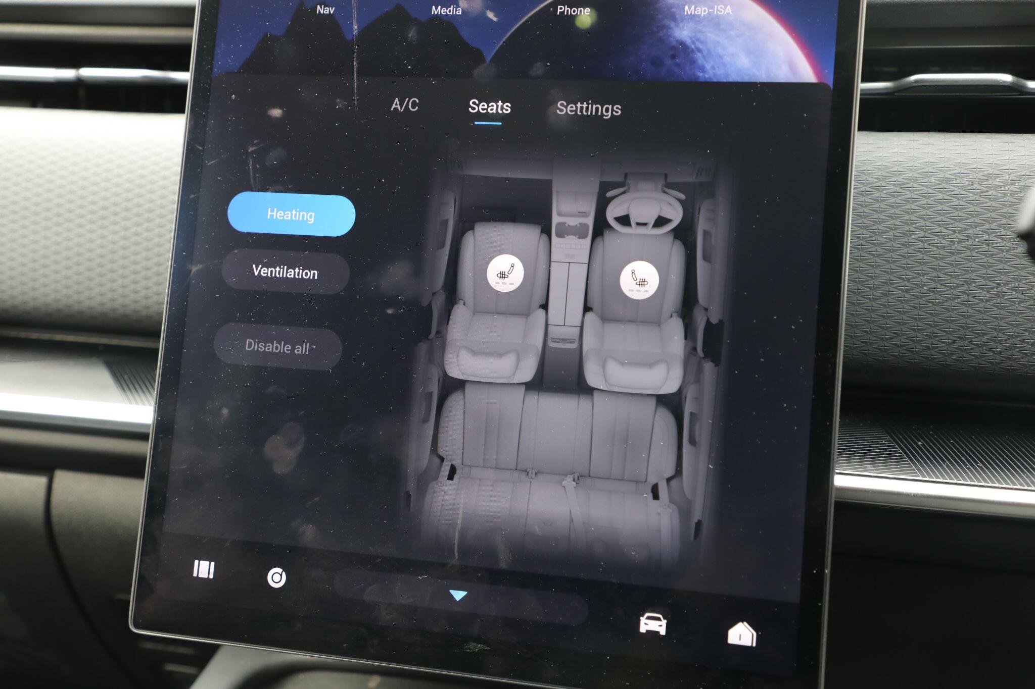 Large vehicle image